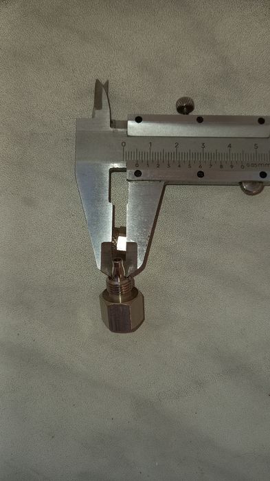 Фітінг пневмоінструмента  туманоутворення