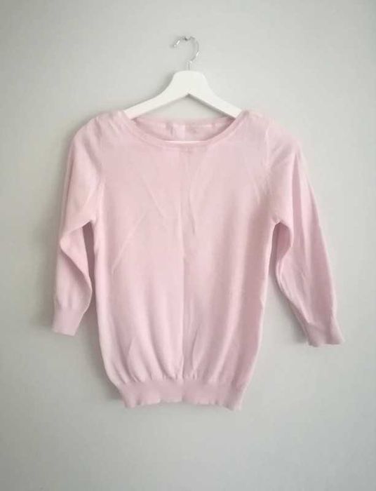 Różowy pudrowy cienki sweterek