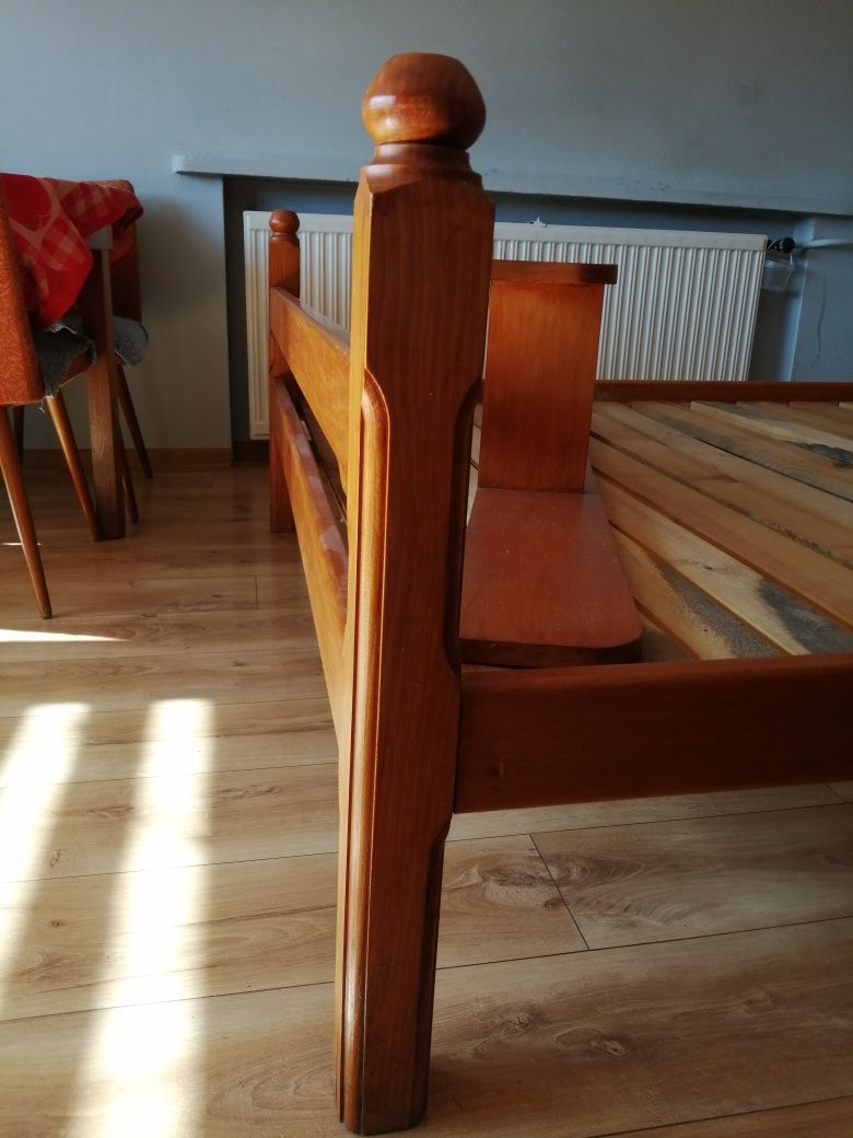 Łóżko drewniane 160*200
