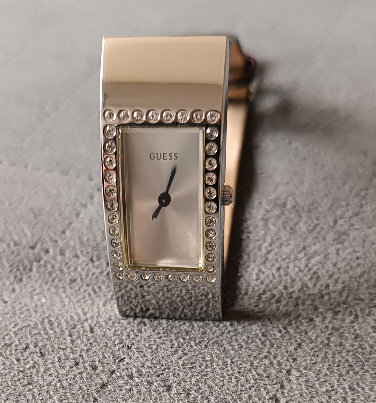 Relógio GUESS como novo