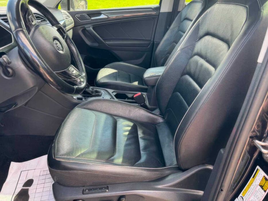 Volkswagen Tiguan      2019