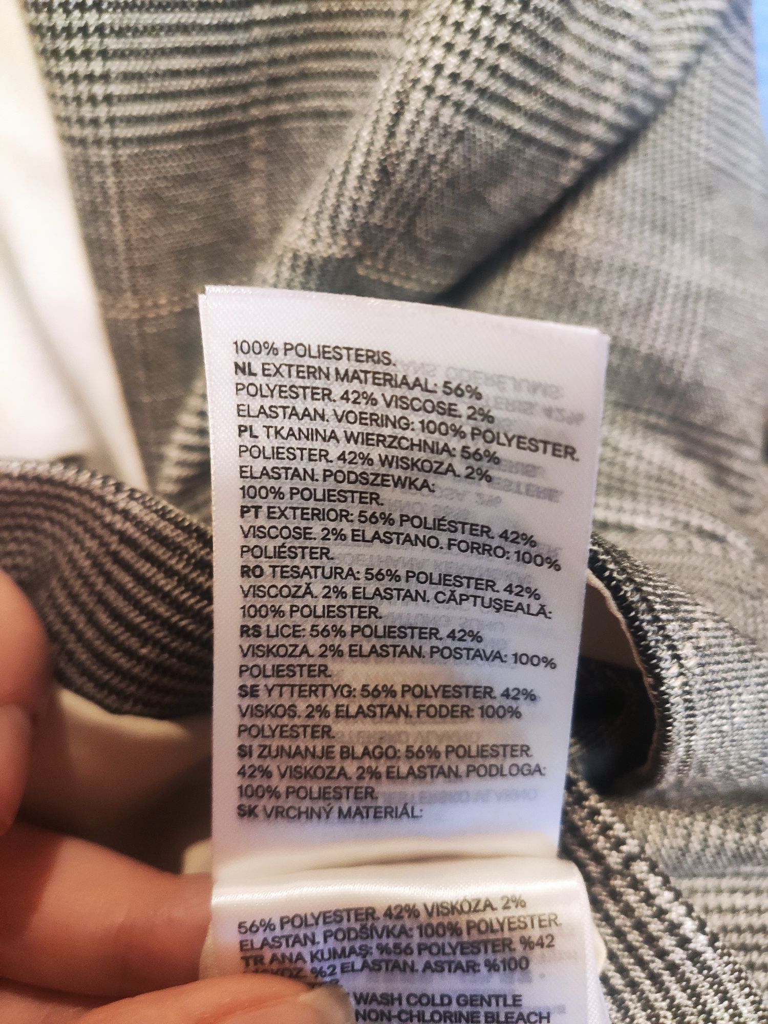 Dwurzędowa marynarka w kratę 42% wiskoza