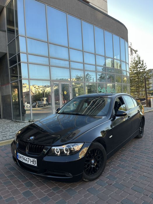 Продам BMW E90, 2.0D