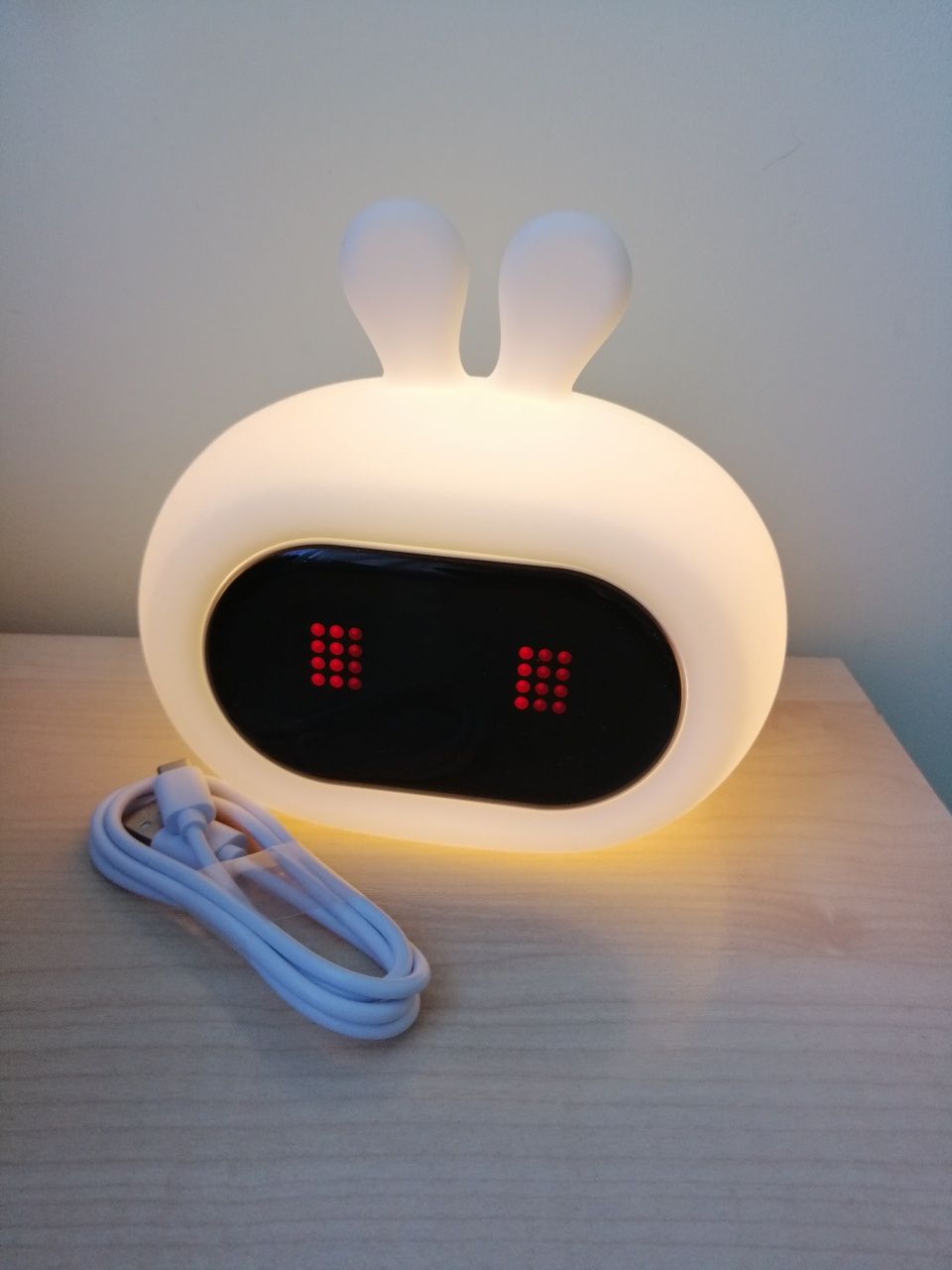 Lampka nocna z budzikiem Gio rabbit