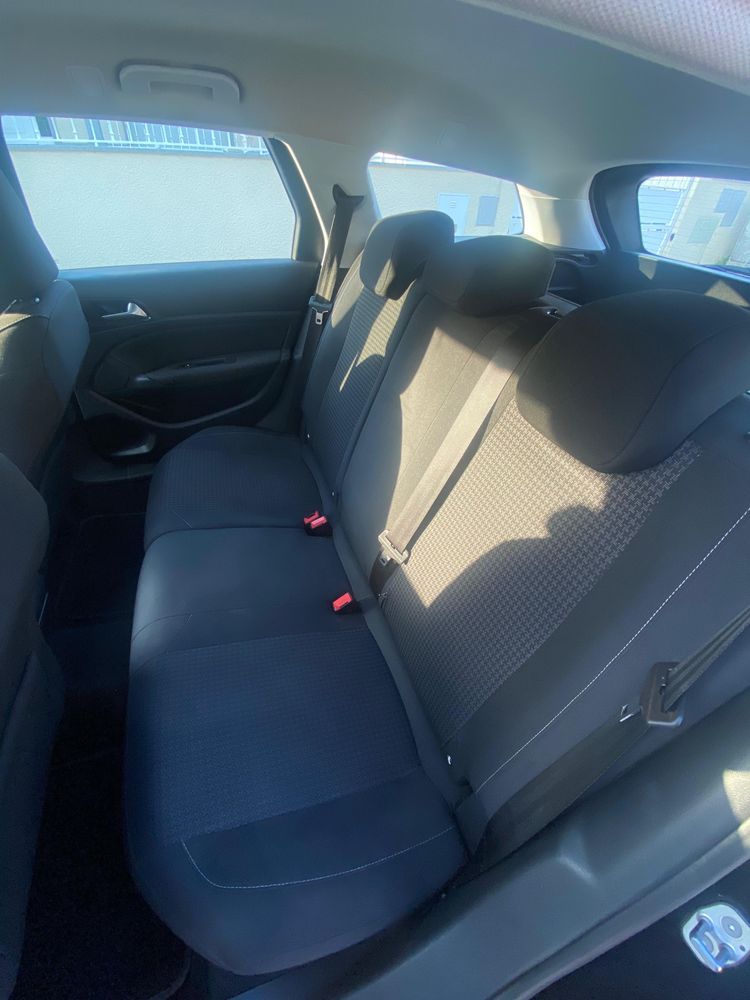 Peugeot 308 SW II 1.5 BlueHDi 130 Diesel 131 cv / 96 kW