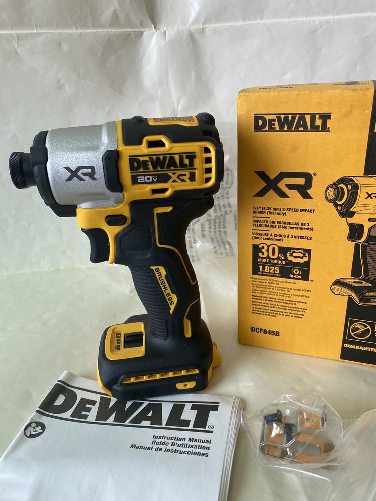 Ударний шуруповерт Dewalt dcf845