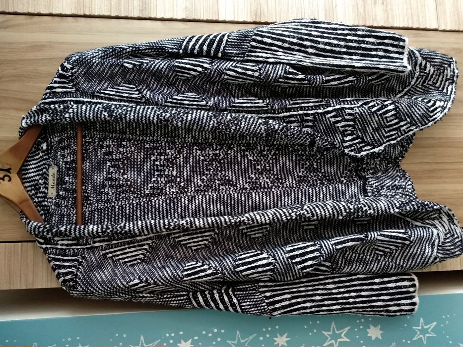 Sweterek/narzutka rozm. L