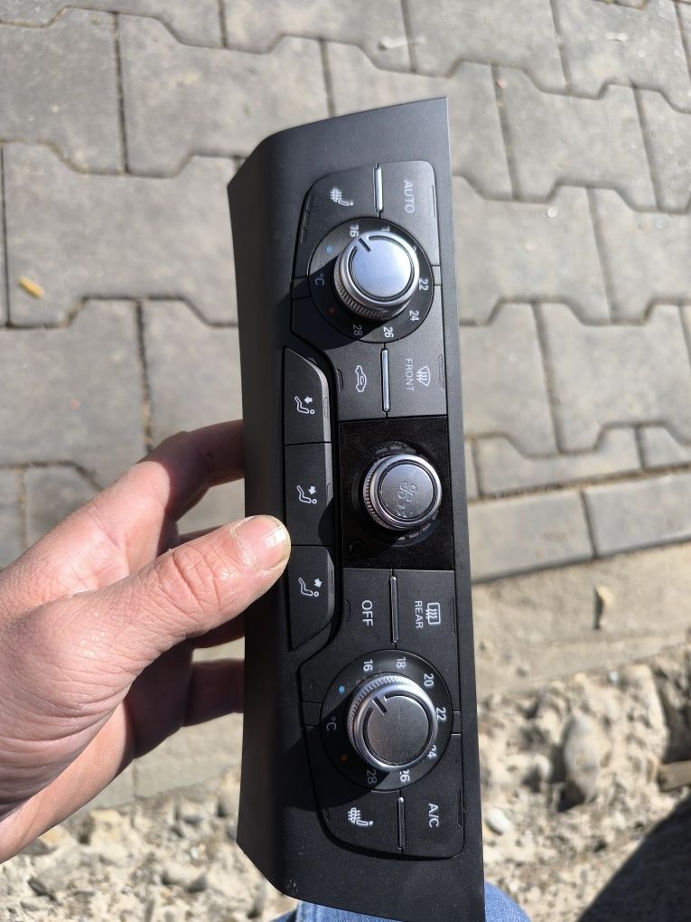 Panel klimatyzacji audi a6c7