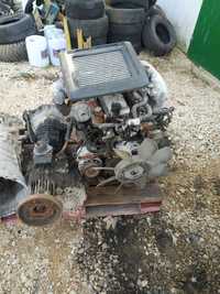 Motor e caixa Isuzu 3.1 TD