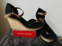 Buty Tommy Hilfiger koturny sandały 39