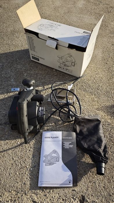 Plaina com 600 w