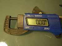 Micrómetro digital - aparelho de medida - mostrador digital