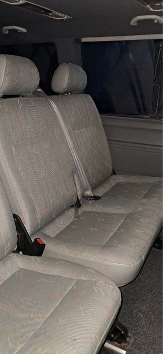 Продам бус Volkswagen t5 2,5 TDI caravelle