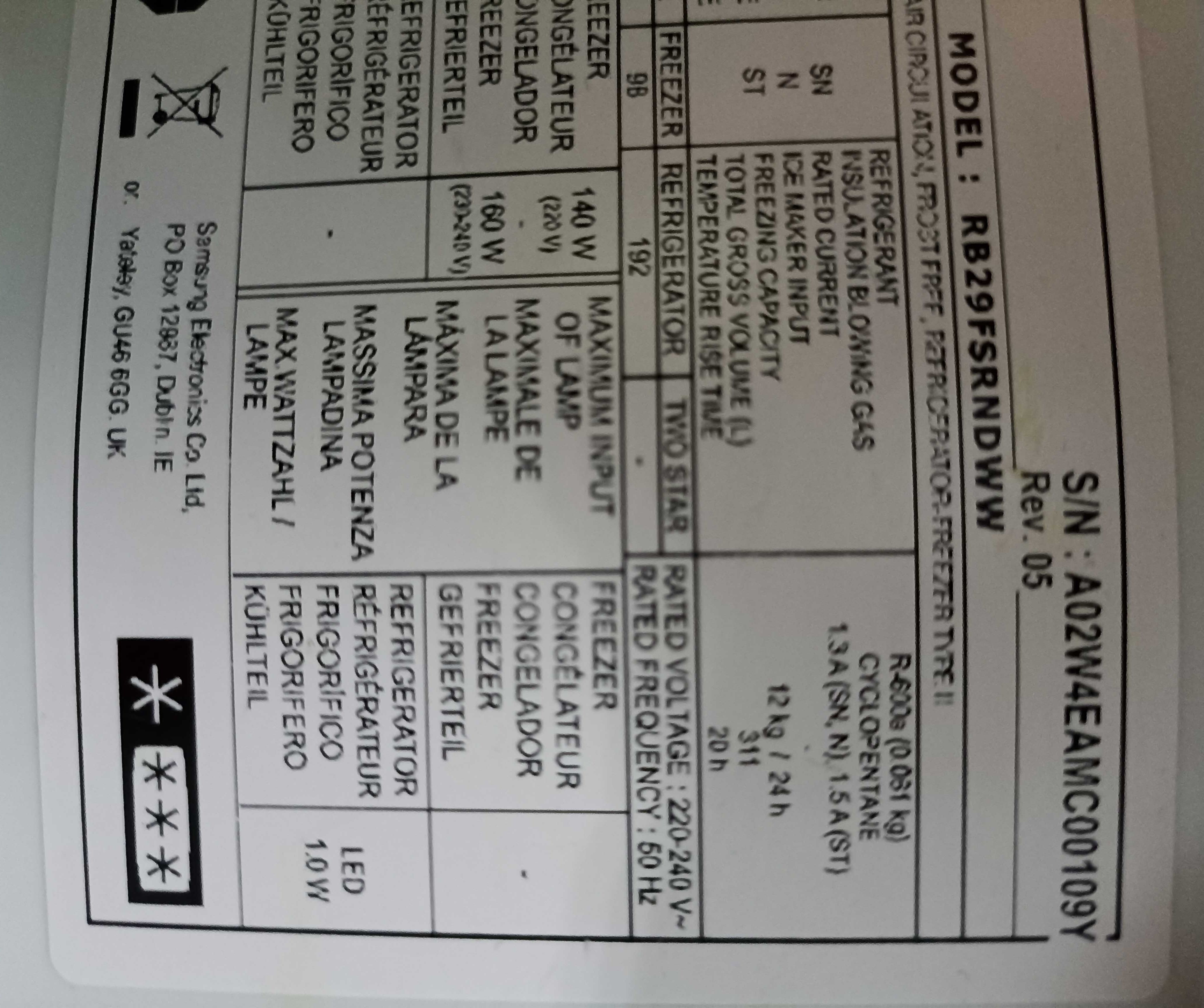 Lodówka Samsung model: RB29FSRNDWW w kolorze białym, stan bardzo dobry