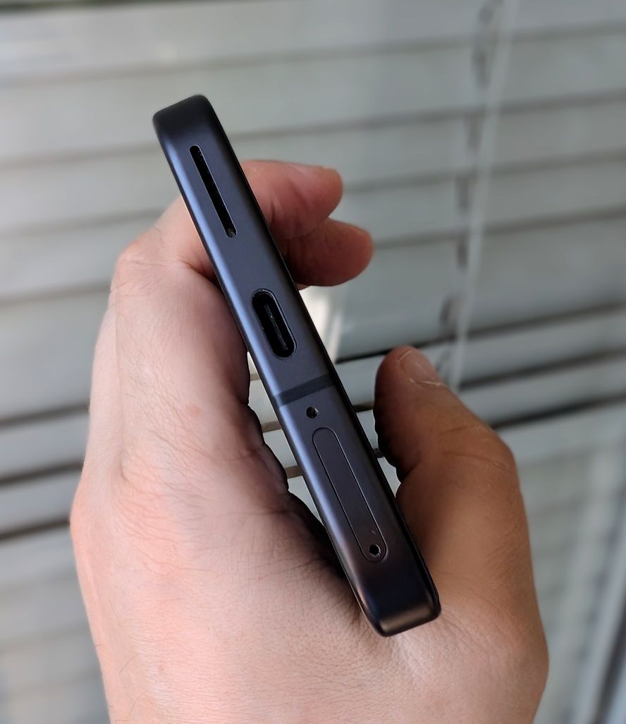 Google Pixel 9 12/128GB Obsidian (Soft)