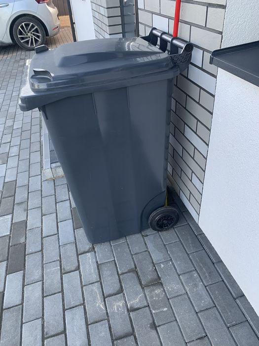 Контейнер ( бак )  для сміття