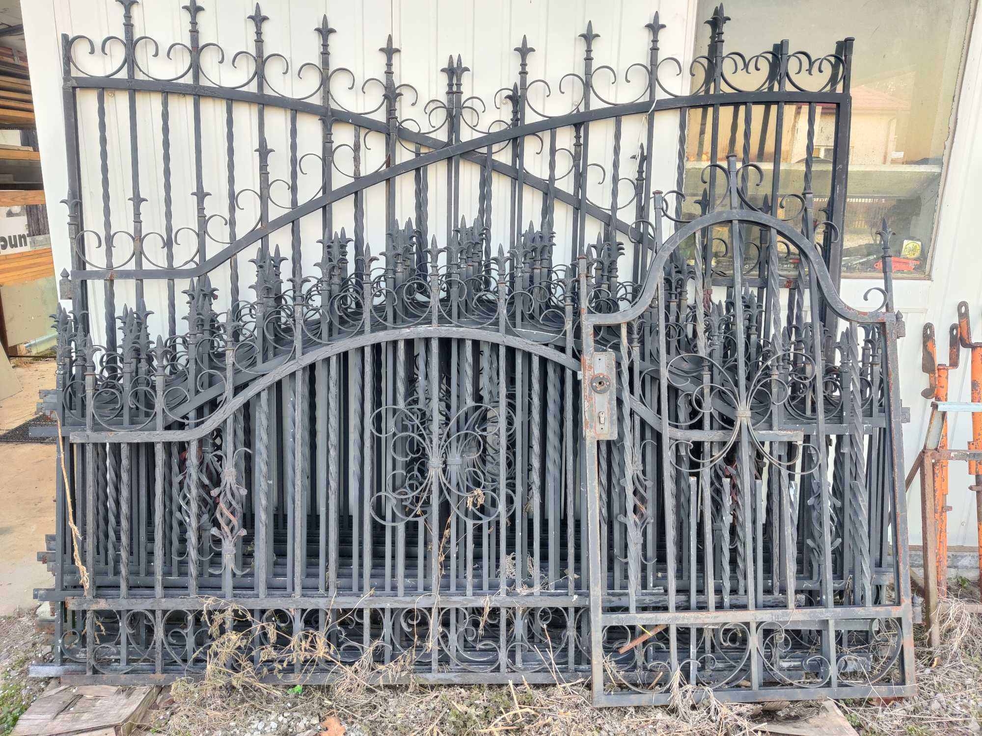 Płot kuty ogrodzenie bramy