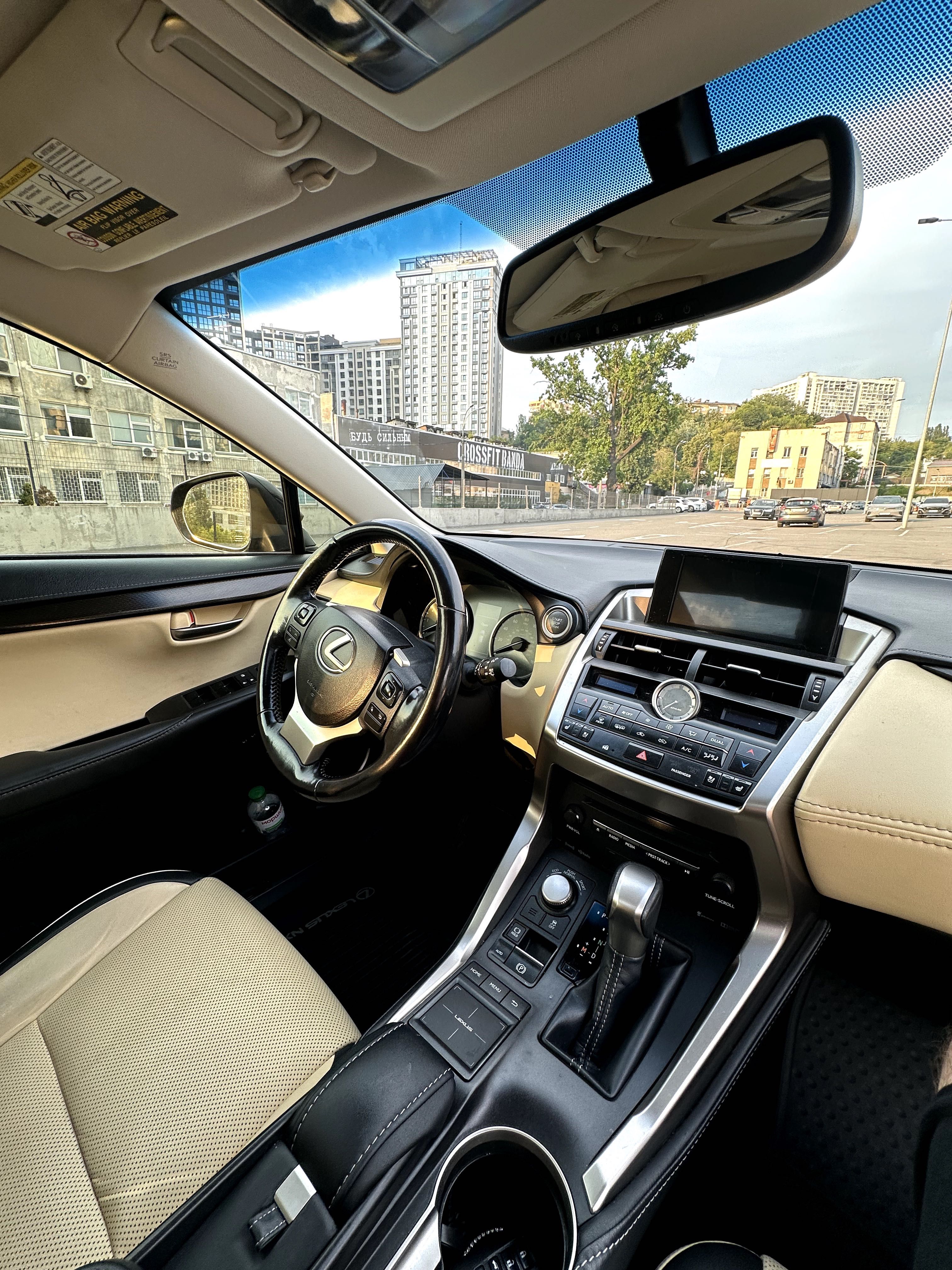 Lexus NX 200t - вiд власника - Iдеал - пробiг 90 тис км
