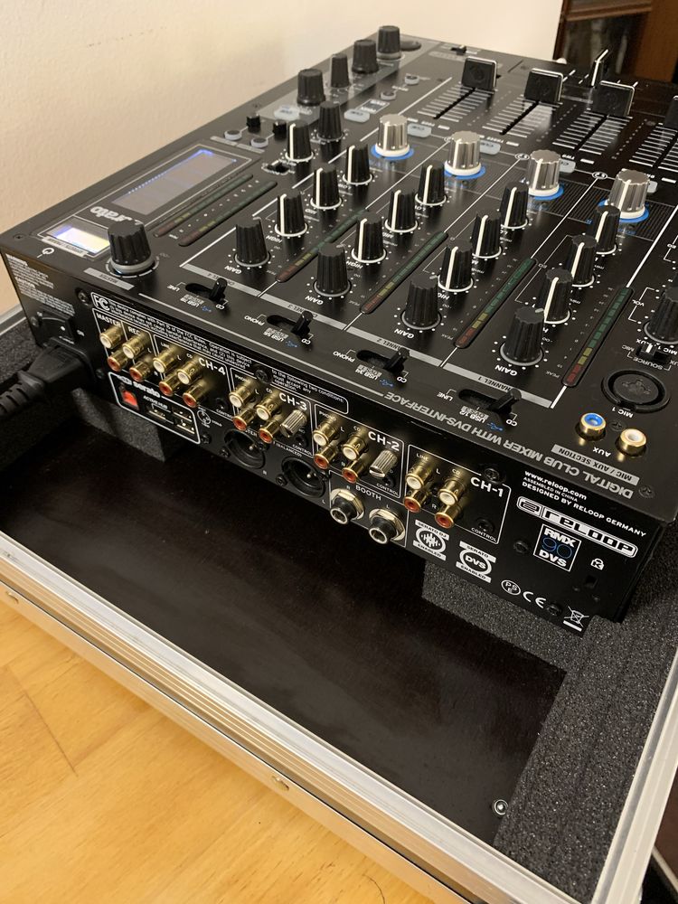 Mesa DJ Reloop RMX 90
