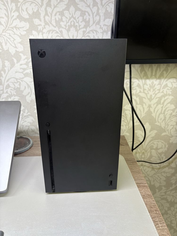 XBOX Series X, 1 TB SSD, ідеальний стан