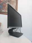 Monitor HP LA2205wg z kompletem kabli 22 cale