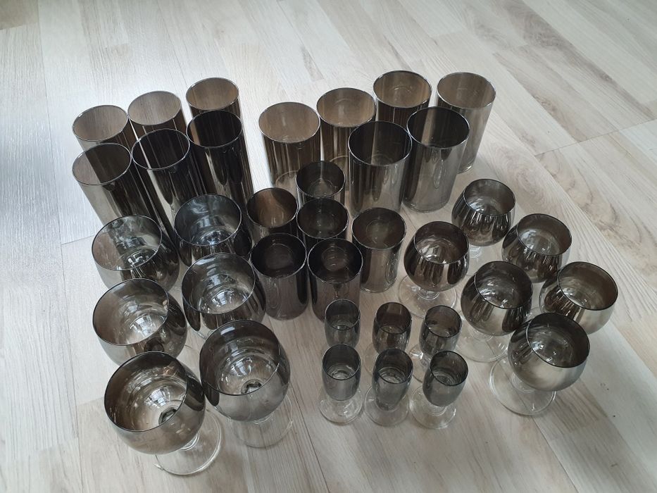 Zestaw ze srebrnego szkła cieniowanego metalizowanego