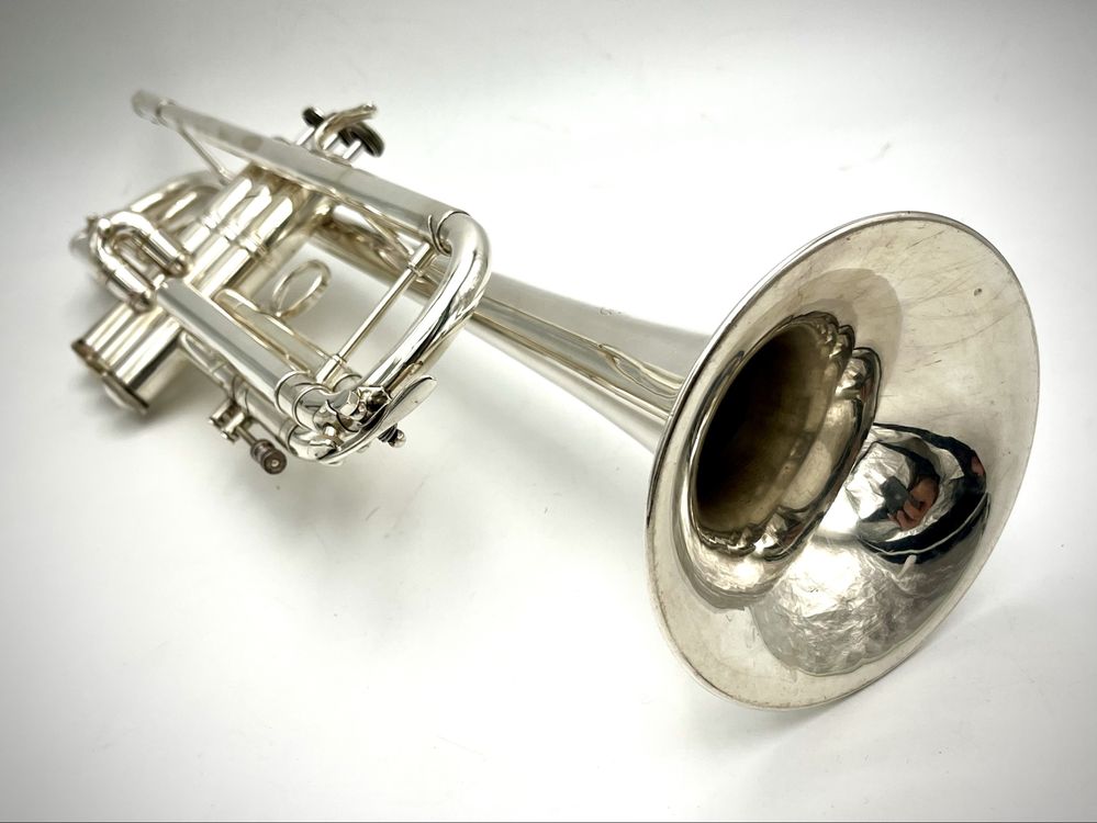 Trąbka Vincent Bach Stradivarius LR 43