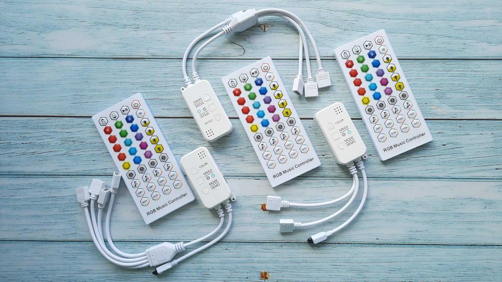 WIFI / Bluetooth контроллеры / диммер для светодиодных лент SMD 5050