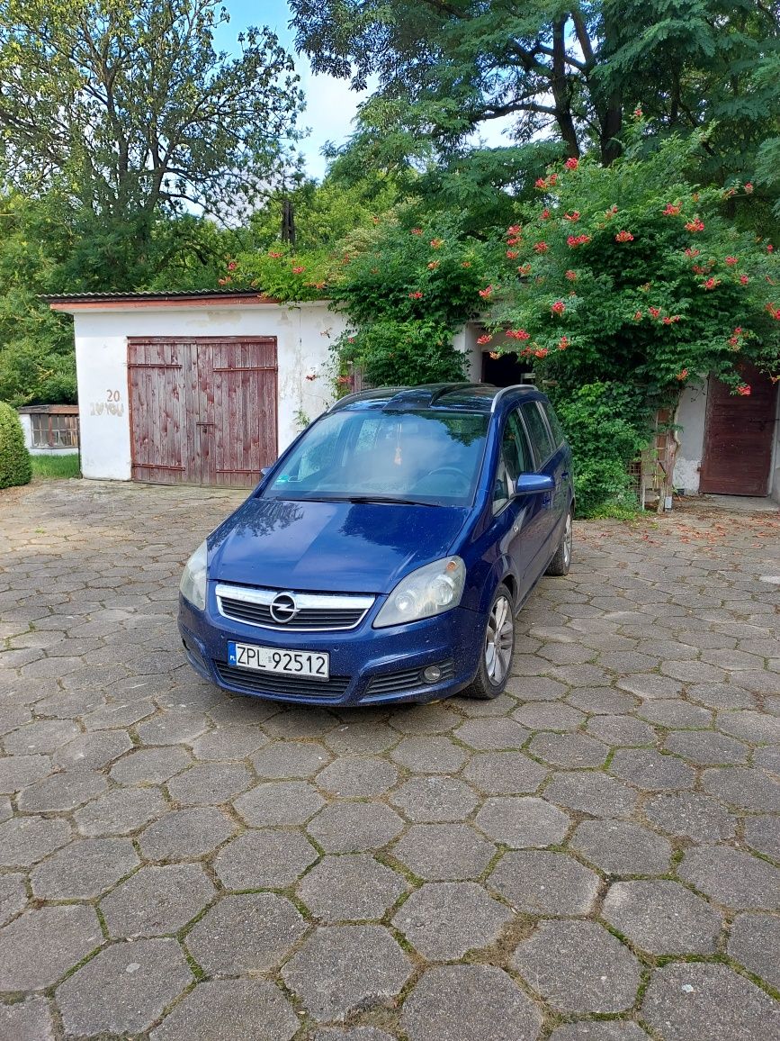 Opel Zafira B, cosmo, automat