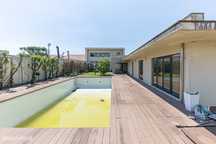 Moradia V5 com piscina e jardim - Lavra