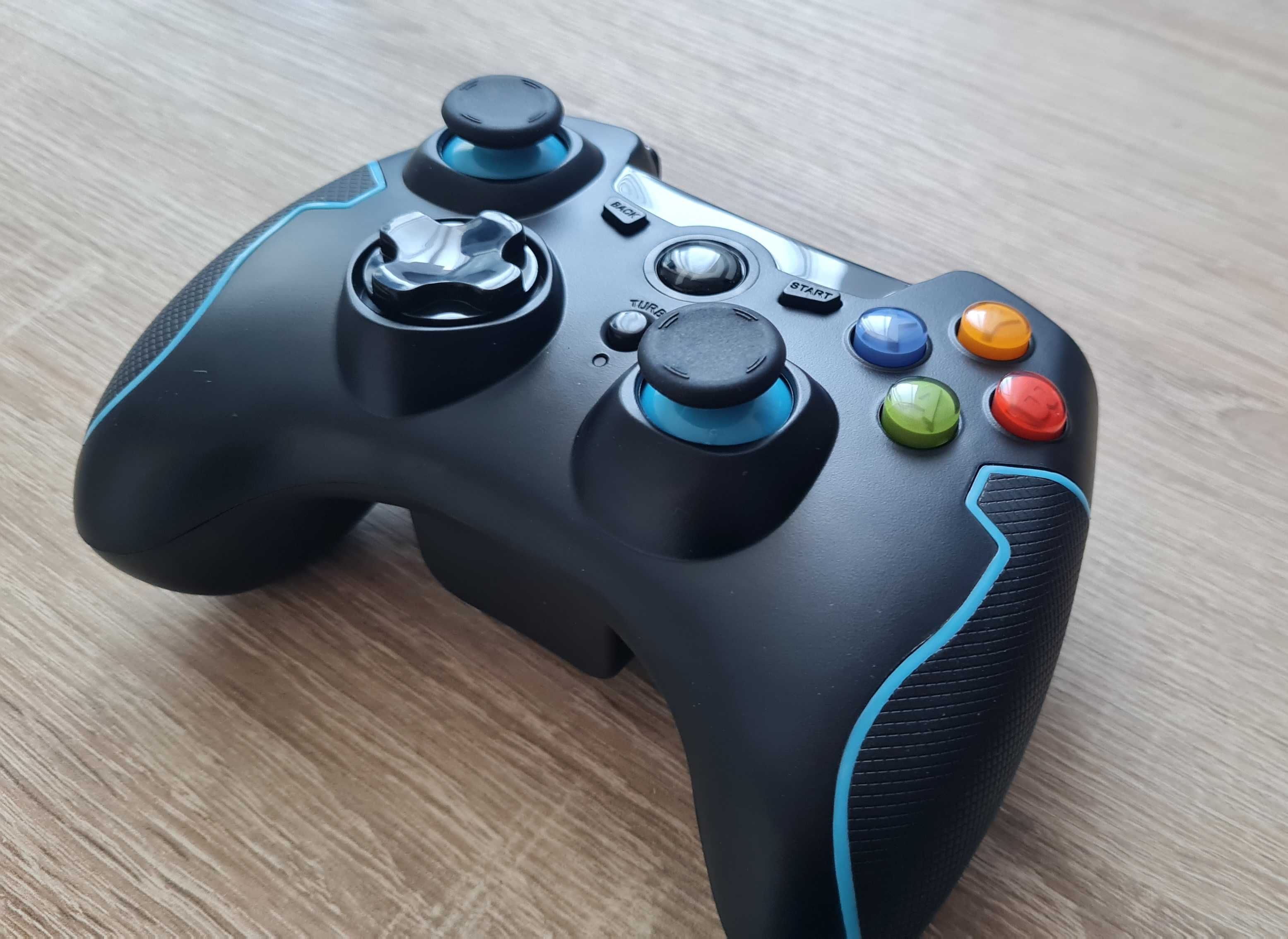 Pad bezprzewodowy EasySMX esm-9013 niebieski