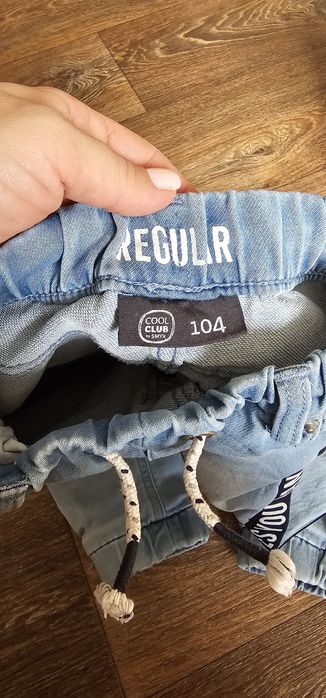 Детские джинсы р. 104
