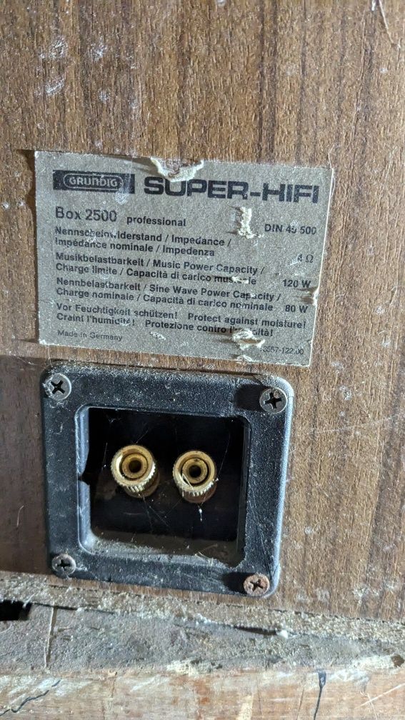 Grundig super hi-fi box2500  głosniki kolumny,głośniki kolumnowe