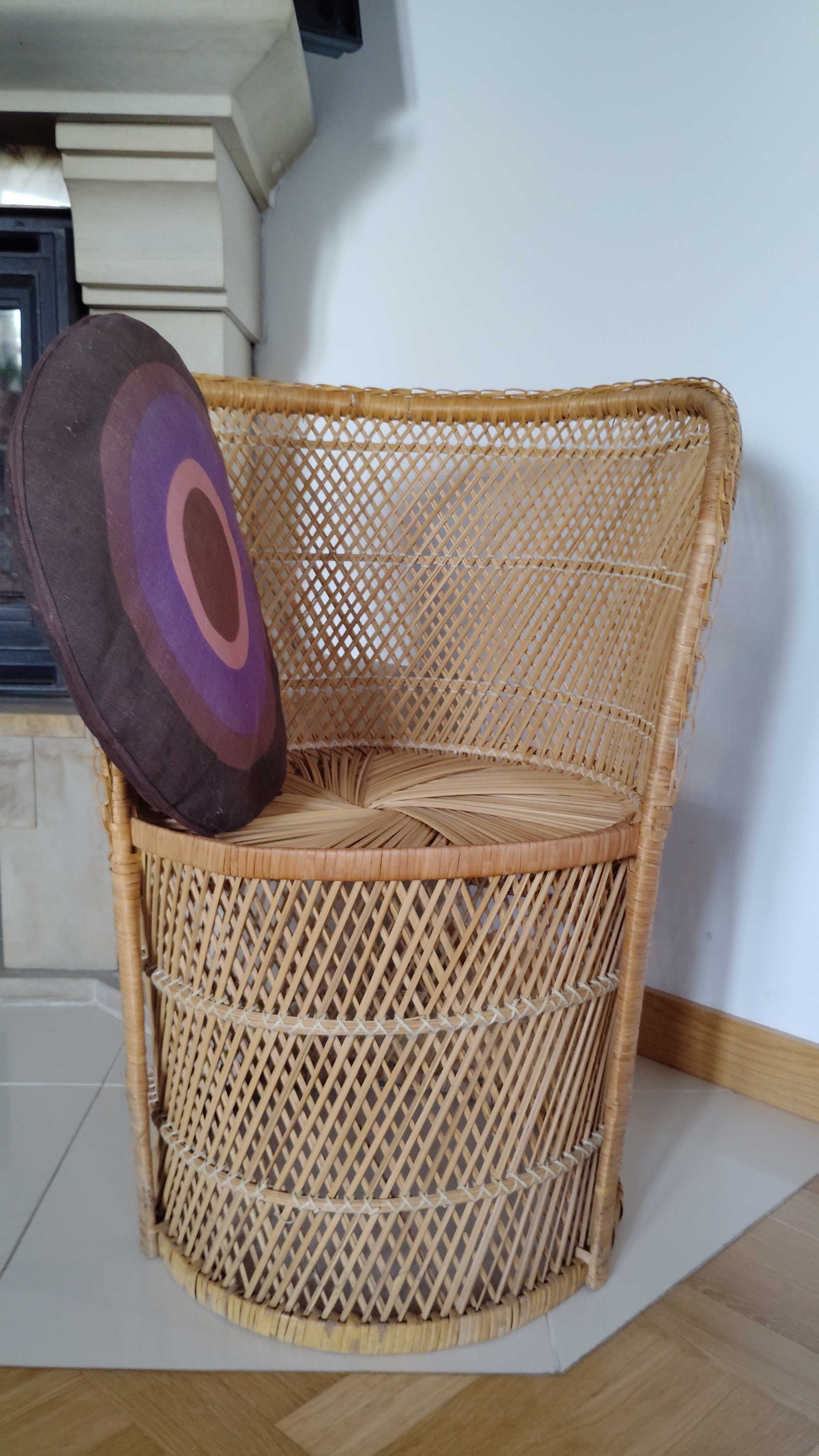 Fotel rattanowy Peacock z poduszką.Lata 70