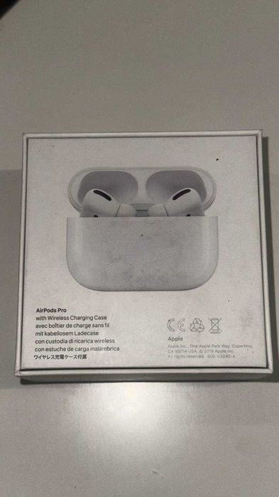 Apple AirPods Pro – prawa słuchawka + pudełko(nie ma lewej)