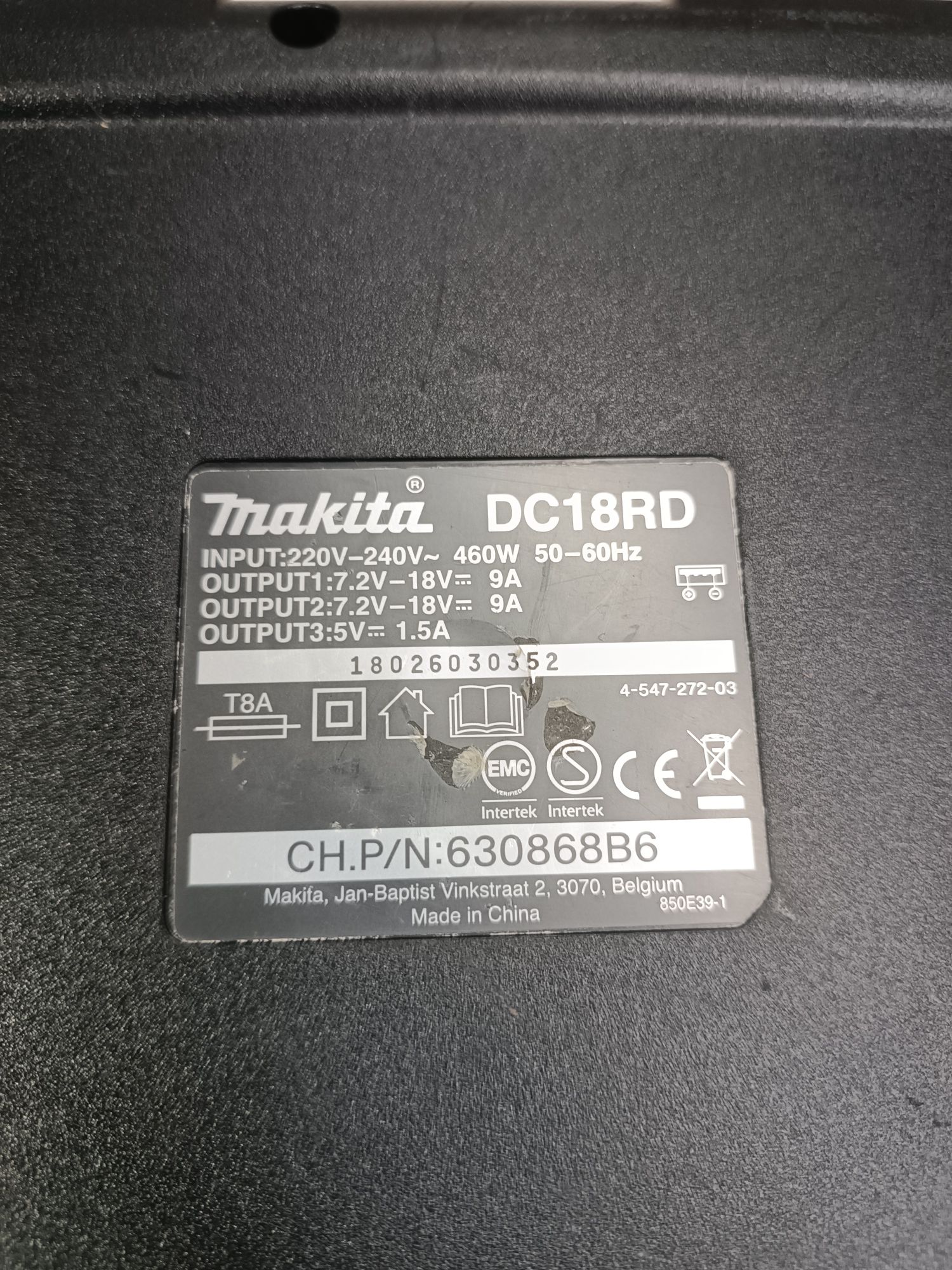 Makita CD18 двух портовий зарядний пристрій Макіта DC18RD