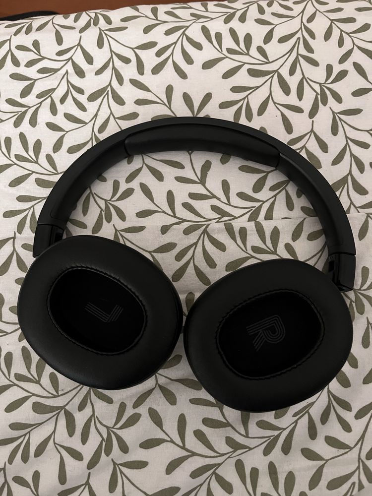 Fone (auscutadores) JBL 770NC