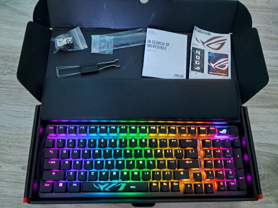 Klawiatura mechaniczna Asus ROG scope II z podpórką 96%