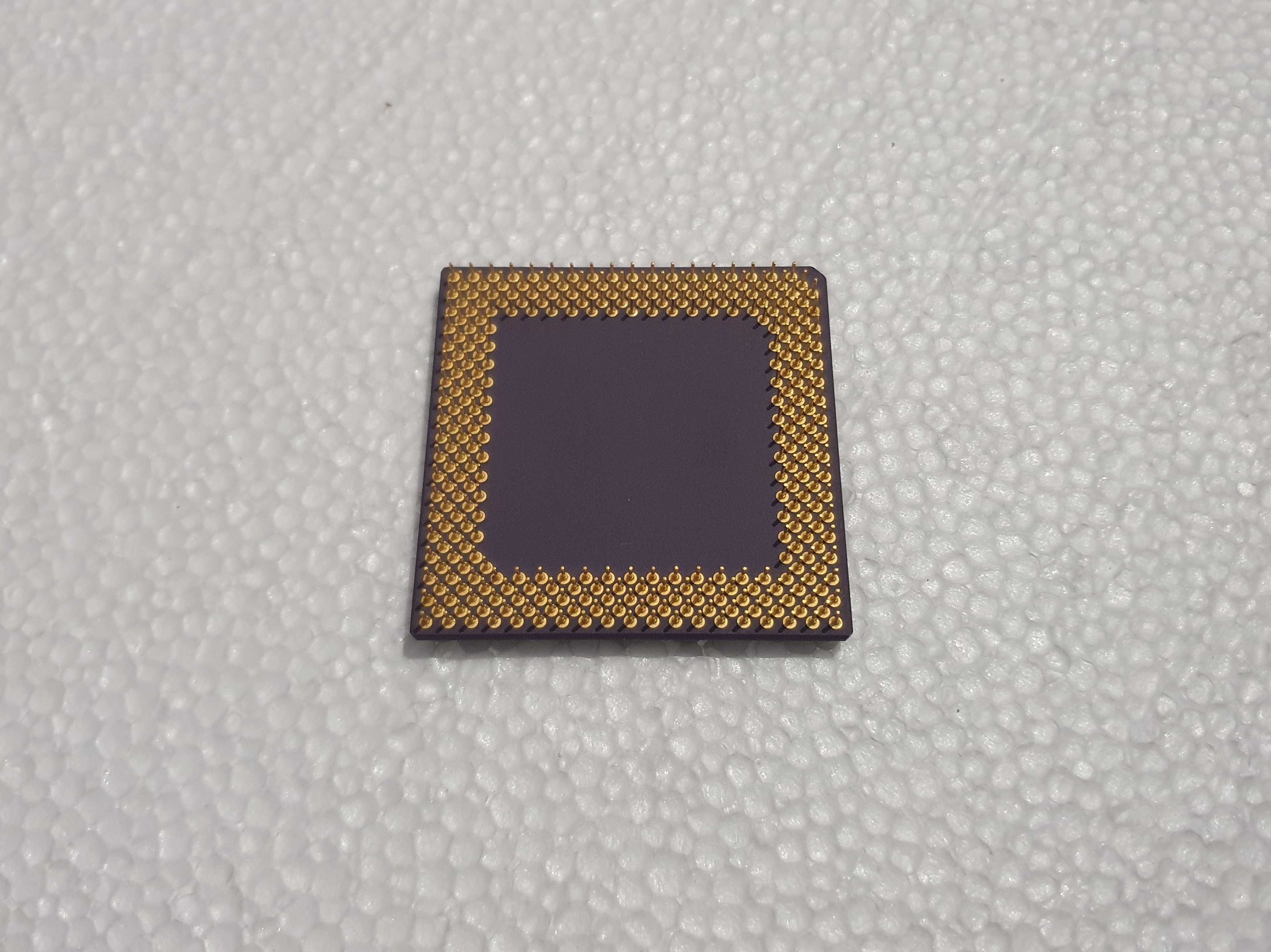 Processador cerâmico vintage - AMD K6 333Mhz - 1998