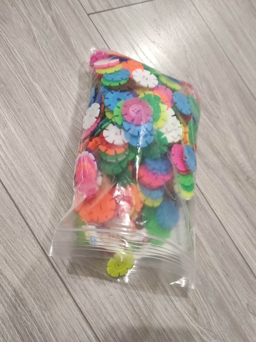 Klocki konstrukcyjne edukacyjne dla dzieci, nieużywane