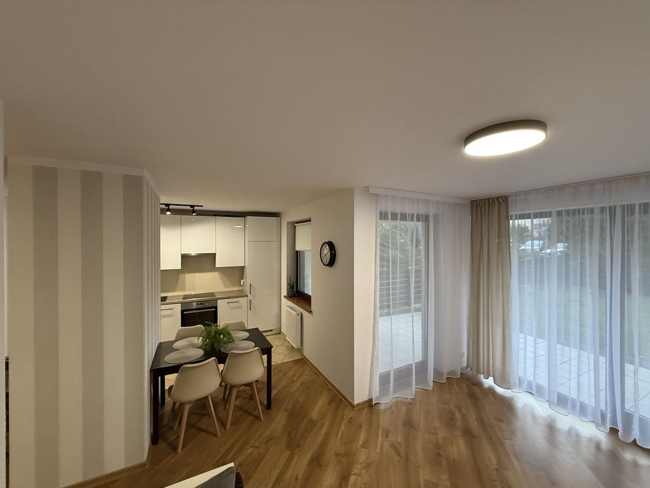 Mieszkanie 2 pok. 50 m2 z ogrodkiem i miejscem w podziemnym garazu