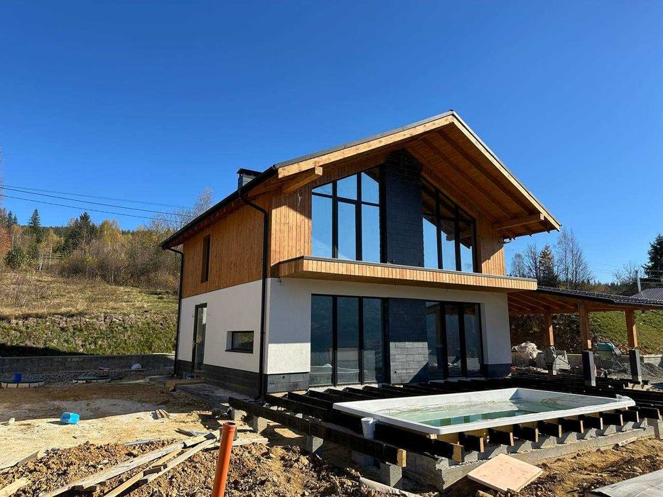 Продаж 2-поверхового котеджу в Карпатах