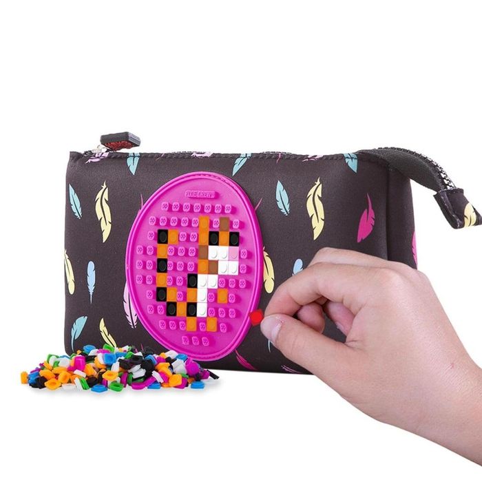 Neoprenowy piórnik na suwak z różowym panelem Cass film ,254x122 mm