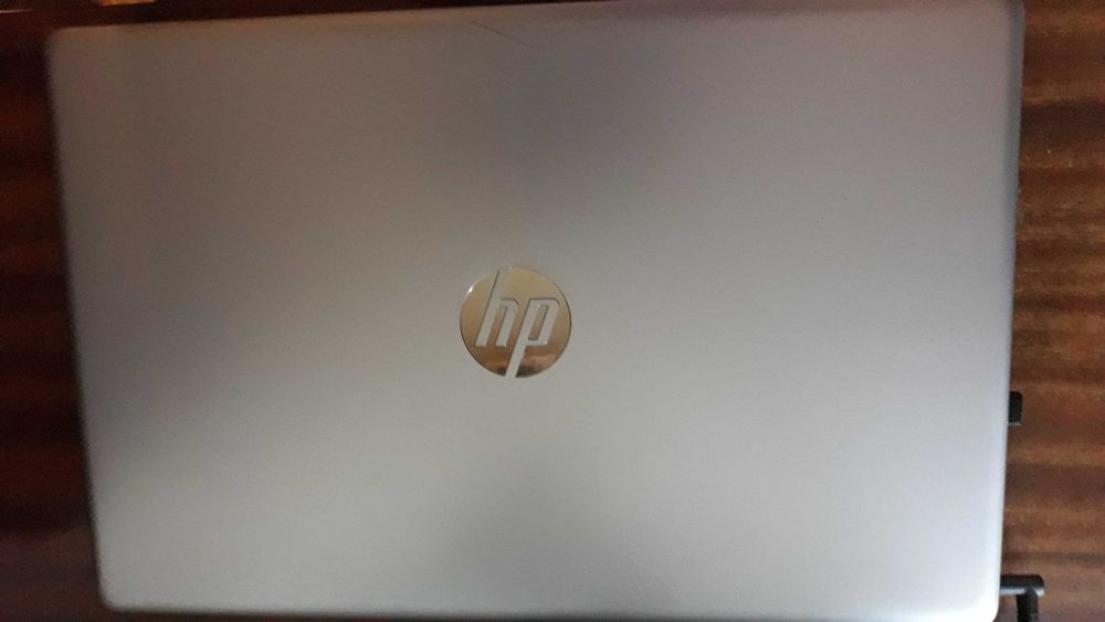 HP 470 G7 i7 10510U 16GB 512GB SSD Radeon 530