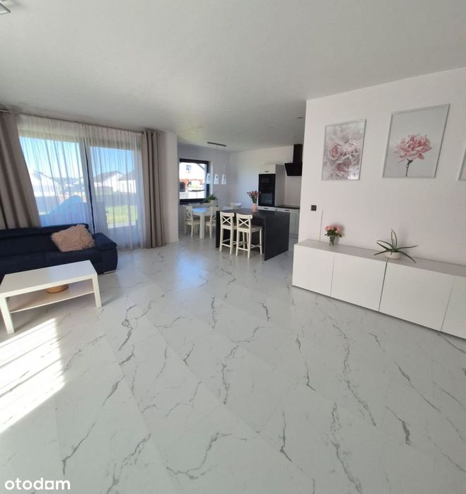 Dom do wejścia w spokojnej okolicy