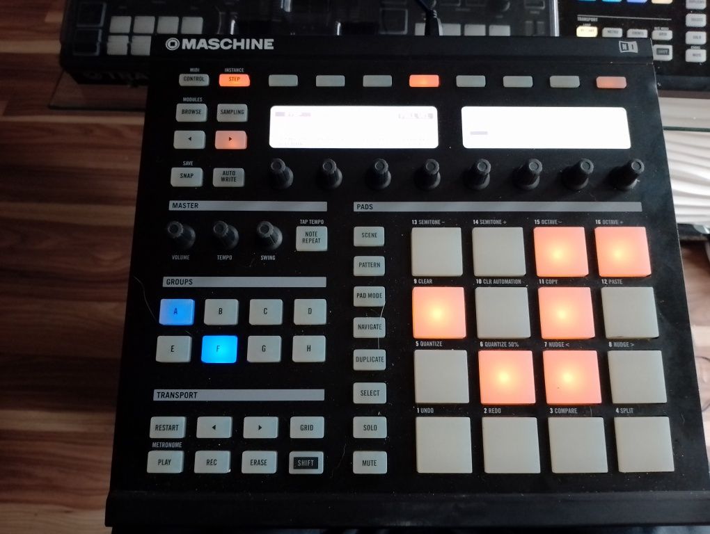 Native Instruments Maschine mk1