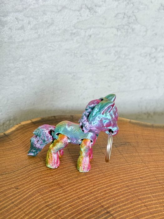 Brelok ruchomy Konik, druk 3D, magiczna dekoracja-zabawka-prezent