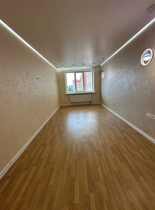 Продаж просторої 3-кімнатної квартири на Виставці (ЖК Рауш) 23161