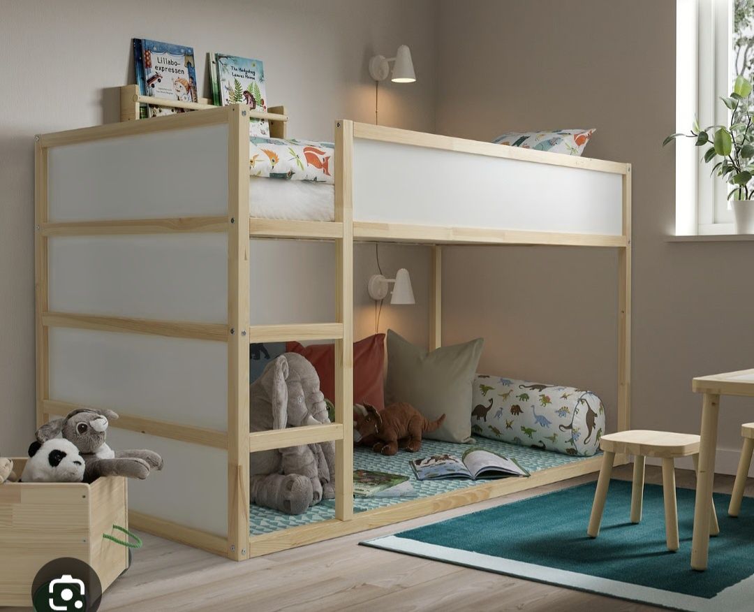 Cama Kura da Ikea