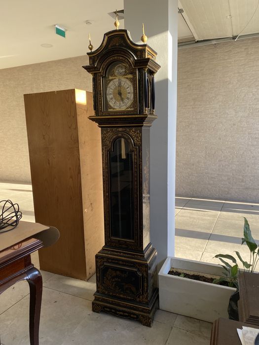 Relógio Antigo de pé alto